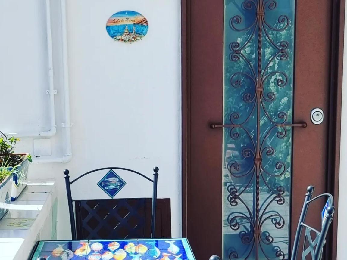 Cala Di Luna House Couette-café